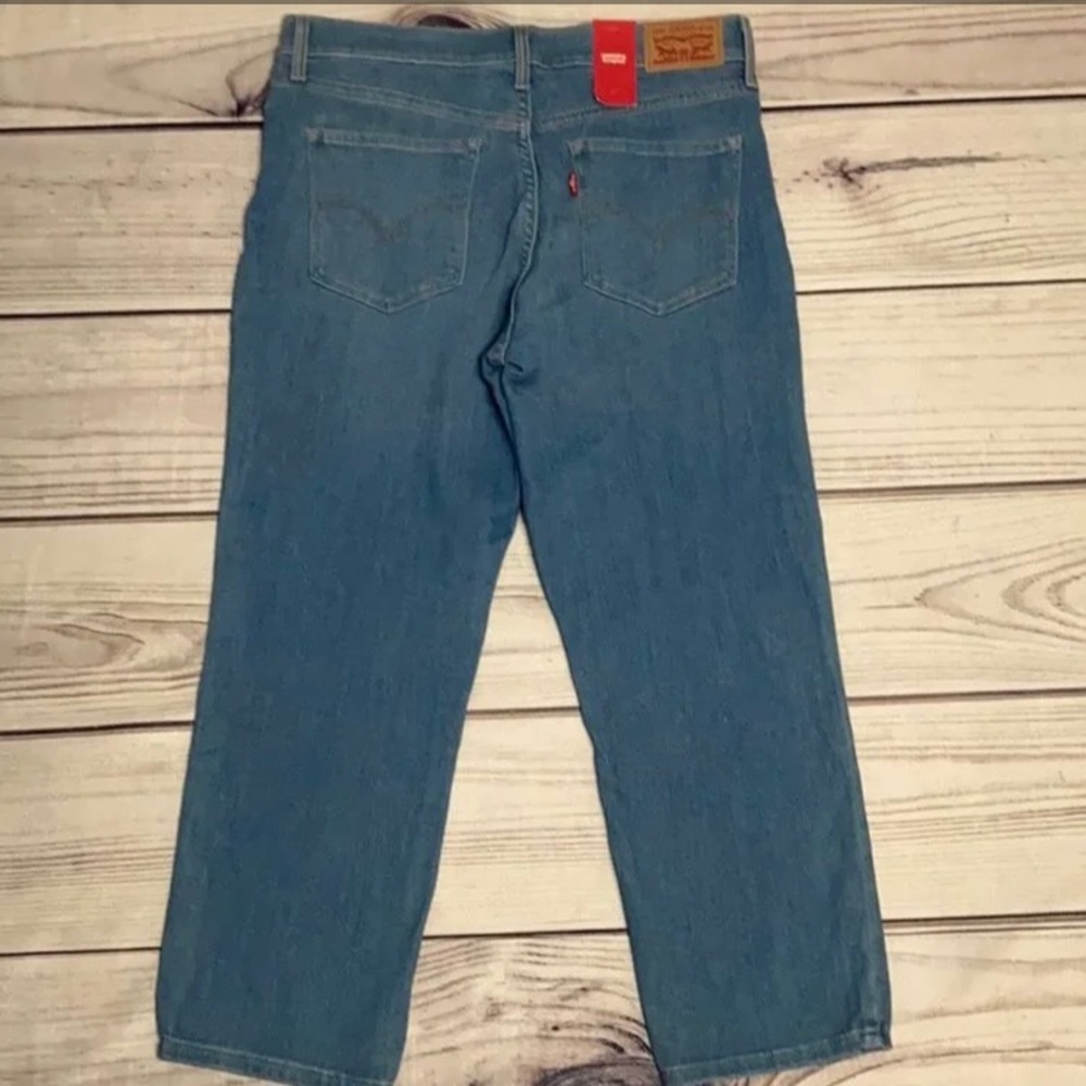 New Levi’s Classic Capris jeans size 29